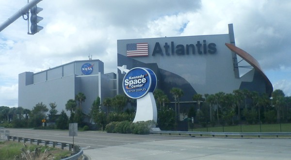 Hangar Atlantisu.jpg